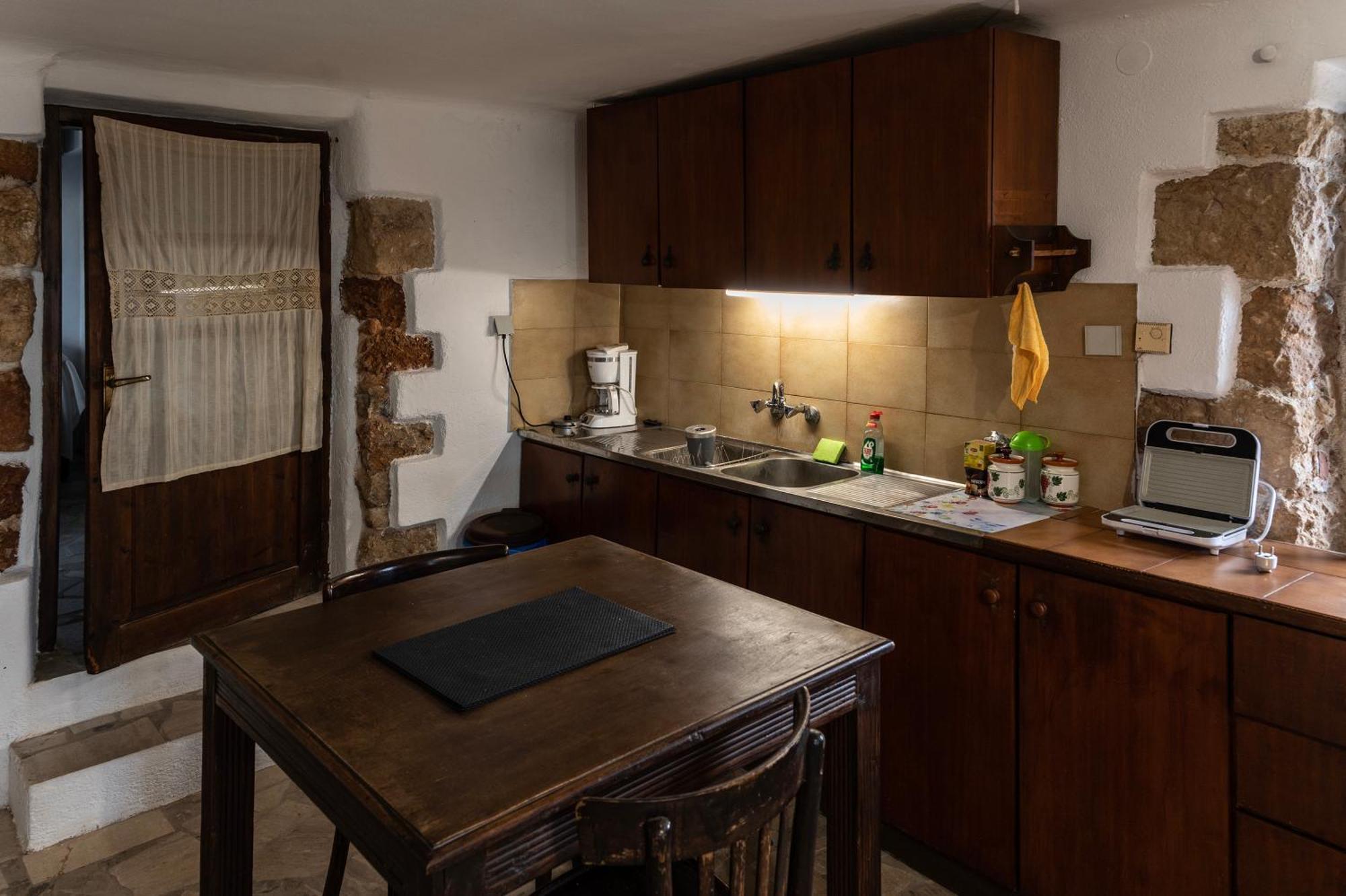 Apartment Belessi's Mansion Yefira