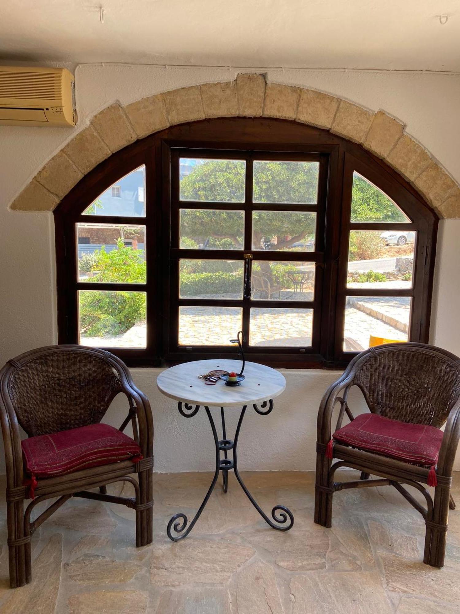 Belessi's Mansion Yefira